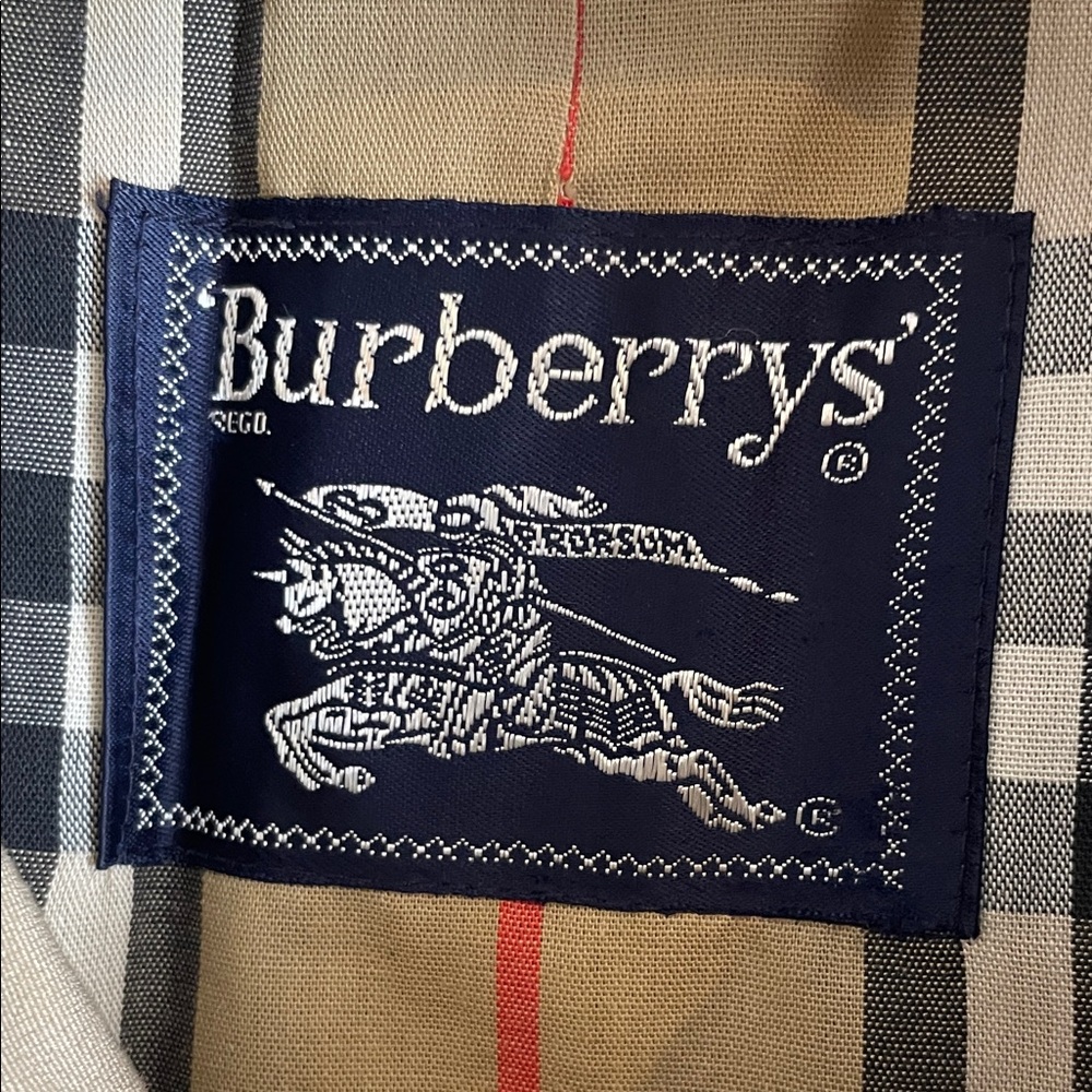 Burberry Vintage Men's Classic Tan Trench Coat~ 40 L - Picture 2 of 15
